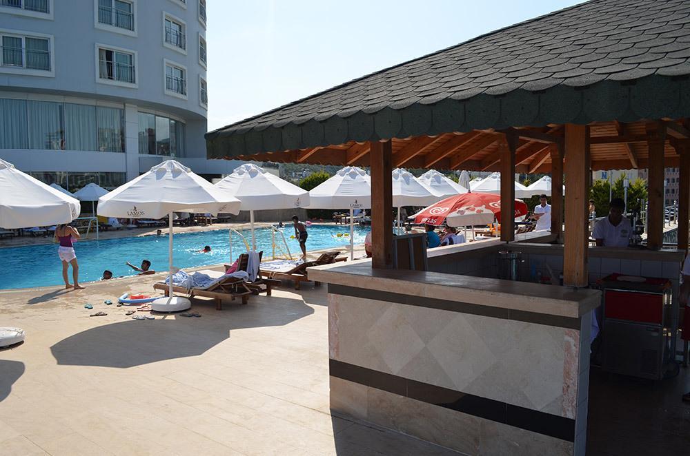 Lamos Resort Hotel & Convention Center Kumkuyu Exterior foto